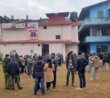 गण्डकीमा जाेशी र शर्माकाे भिडन्त